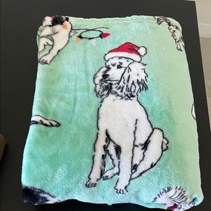 Better Homes And Gardens Festive Dog Throw Blanket - Green and White